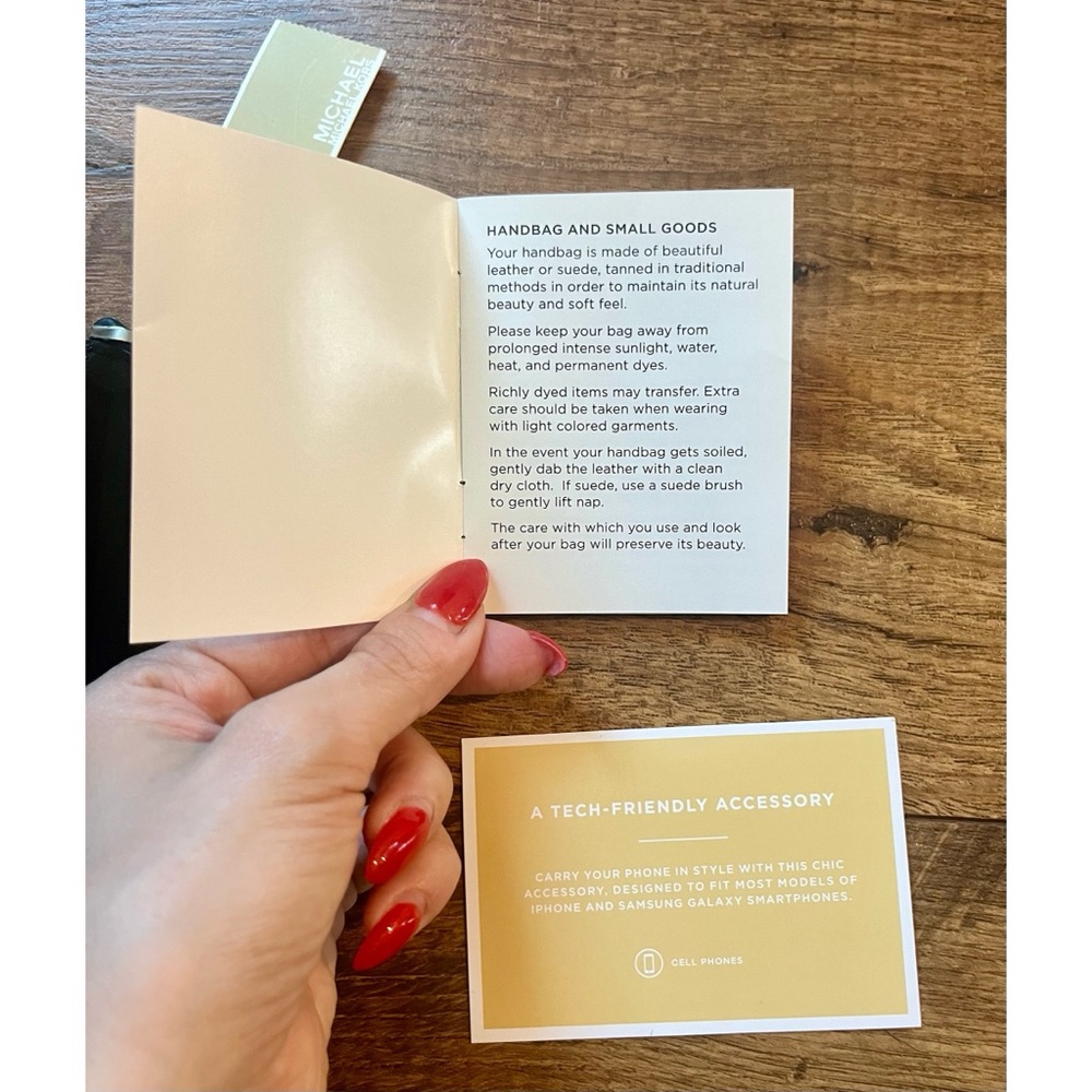 NWT Michael Kors Jet Set Travel ZA Phone Holder Wristlet Black - Picture 5 of 5